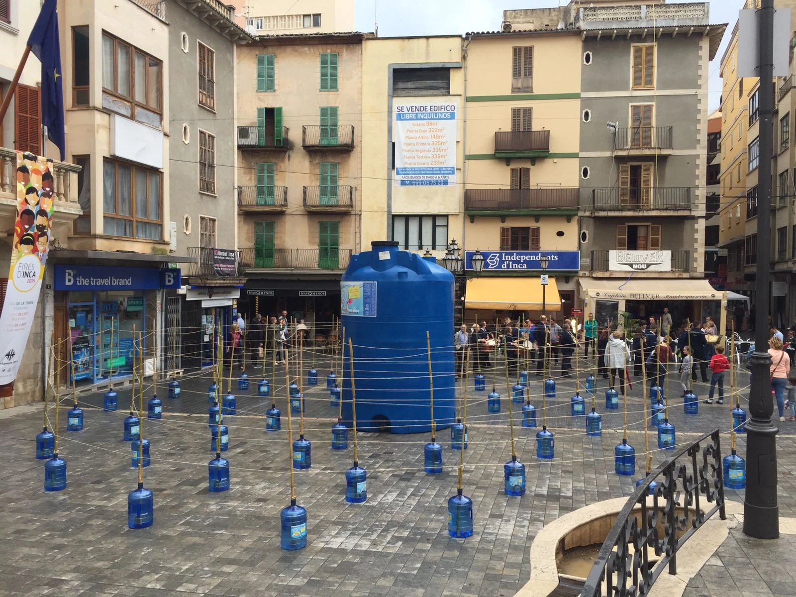 3 Glops es presenta a Inca amb "un laberint amb sortida"