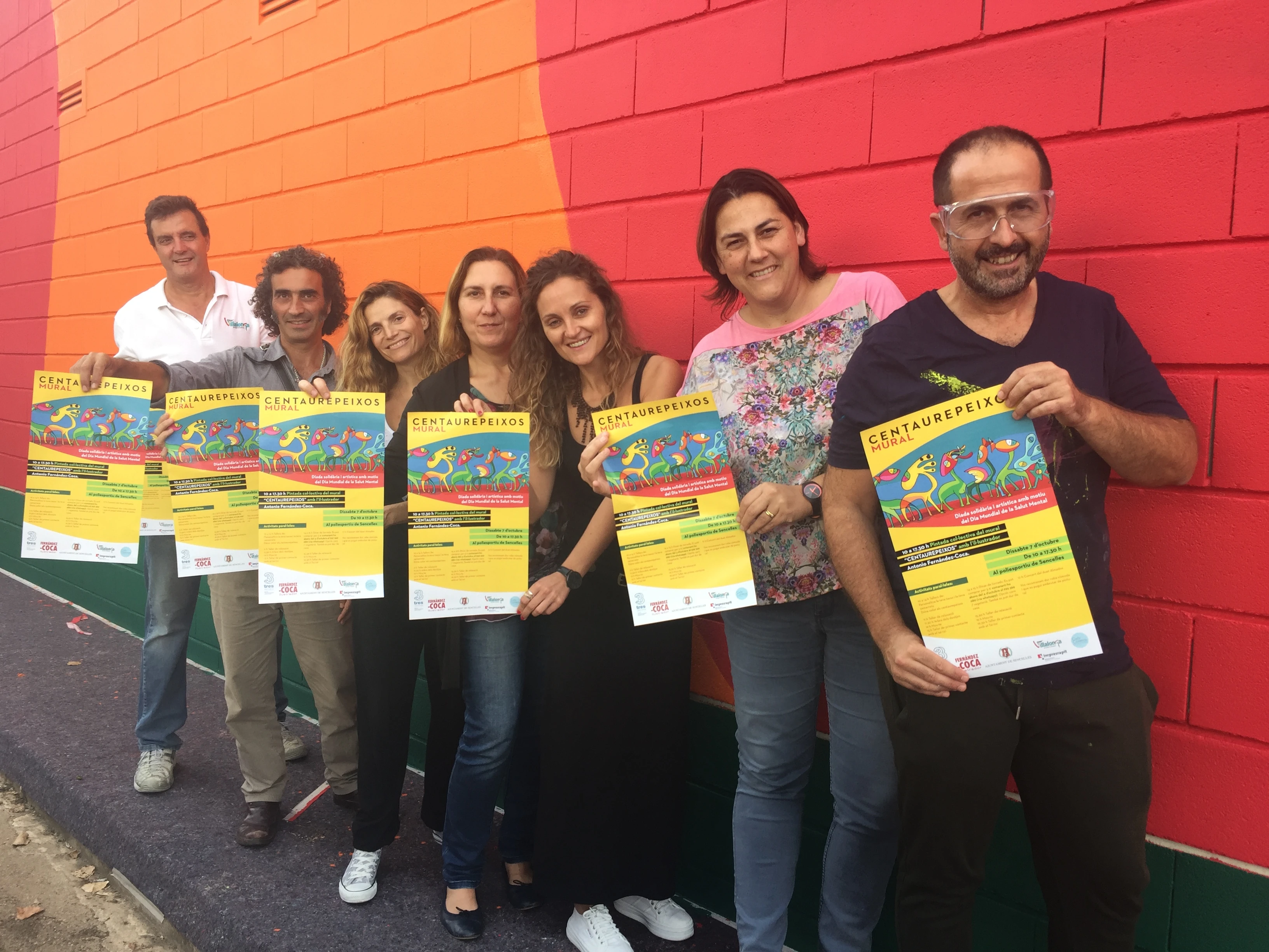Pintada col•lectiva del mural “Centaurepeixos”, creat per Fernández-Coca, amb motiu del Dia Mundial de la Salut Mental