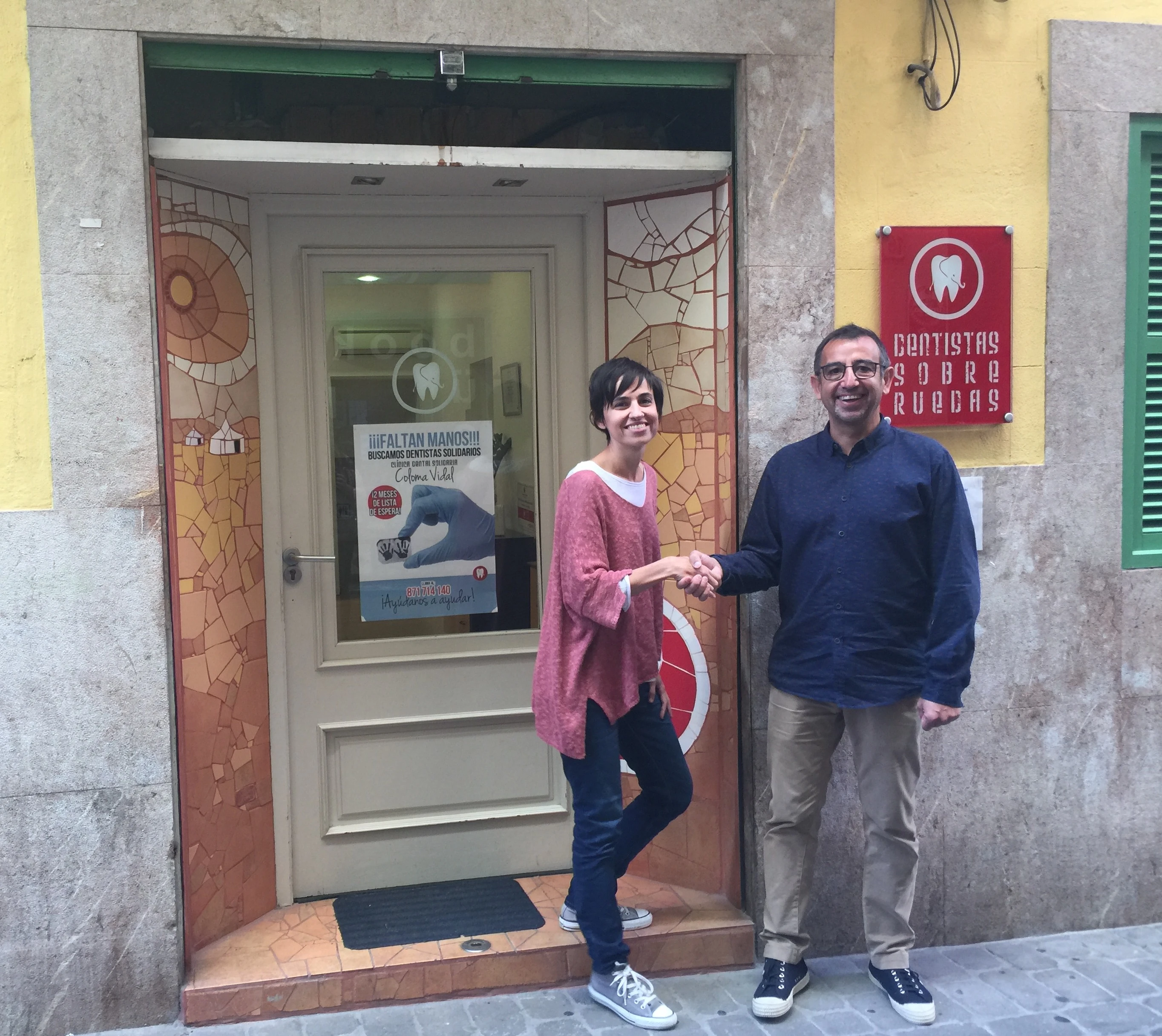 3 Salut Mental se suma a l'assistència bucodental solidària de Dentistas Sobre Ruedas
