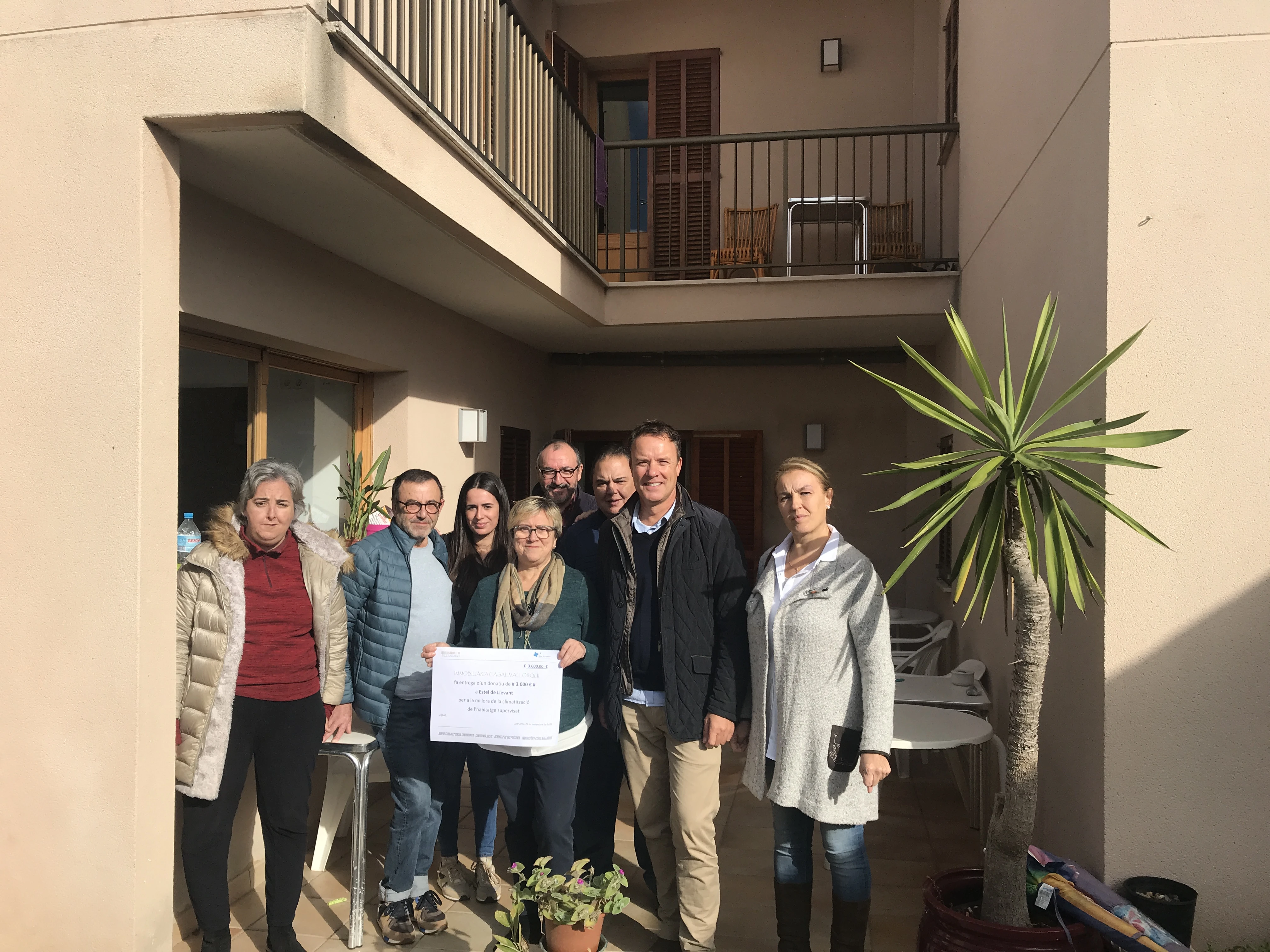 Immobiliària Casal Mallorquí dona 3.000 euros a Estel de Llevant