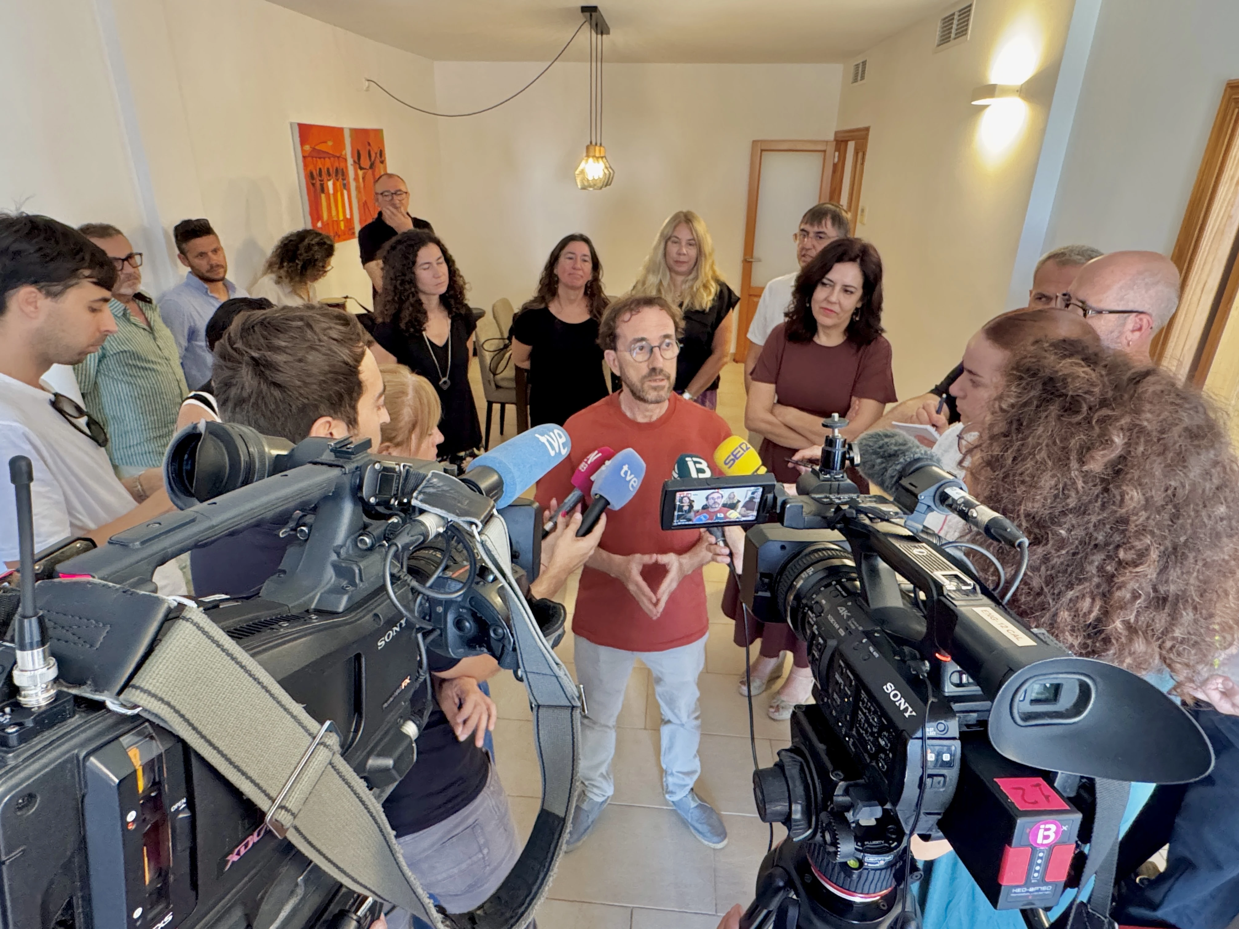 3 Salut Mental i la Conselleria de Famílies, Benestar Social i Atenció a la Dependència presenten el nou Servei de Domicilis Compartits en salut mental